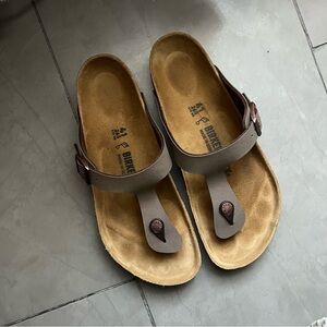 Birkenstock Gizeh sandals size 10